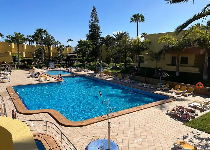 Atlantic Garden Andrew Apartments Pool Air Conditioning